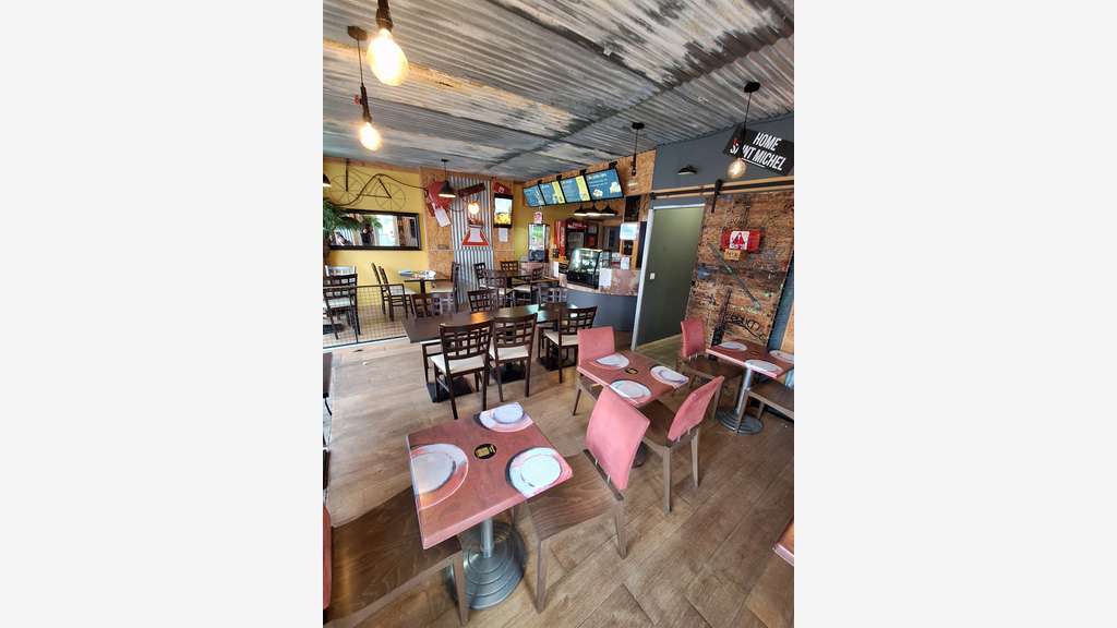 Vente lot de 3 affaires emplacement n°1 Pontorson