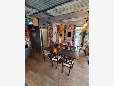 Vente lot de 3 affaires emplacement n°1 Pontorson