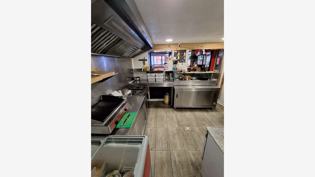 Vente lot de 3 affaires emplacement n°1 Pontorson
