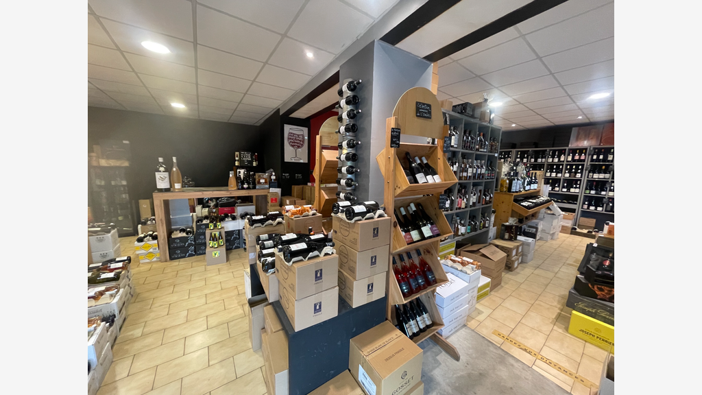 Vente cave à vins à Saint-Hilaire-de-Brethmas