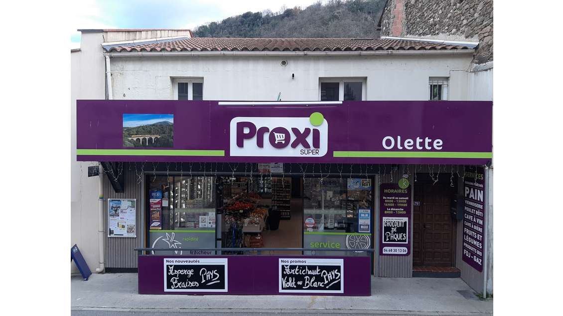 Vente FDC épicerie en centre village pittoresque