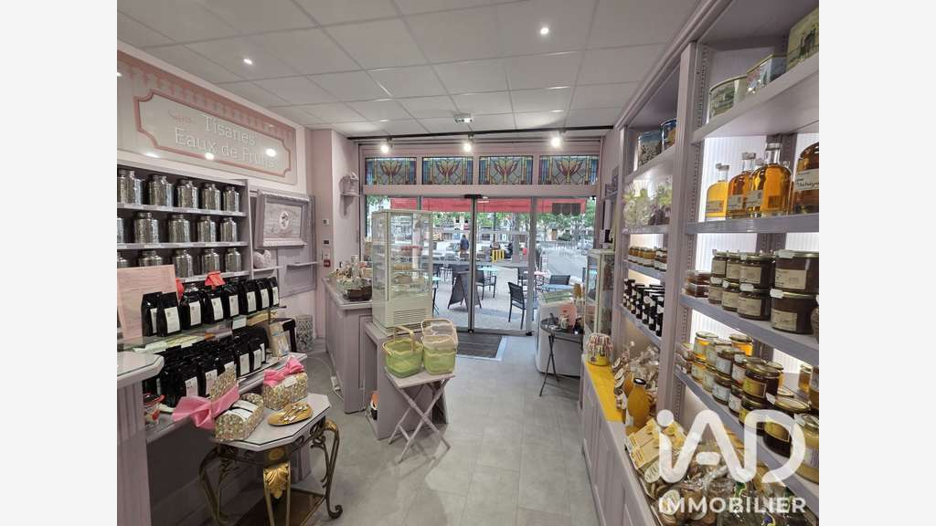 Vente commerce alimentation au centre d'Annonay