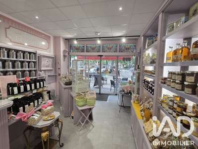 Vente commerce alimentation au centre d'Annonay