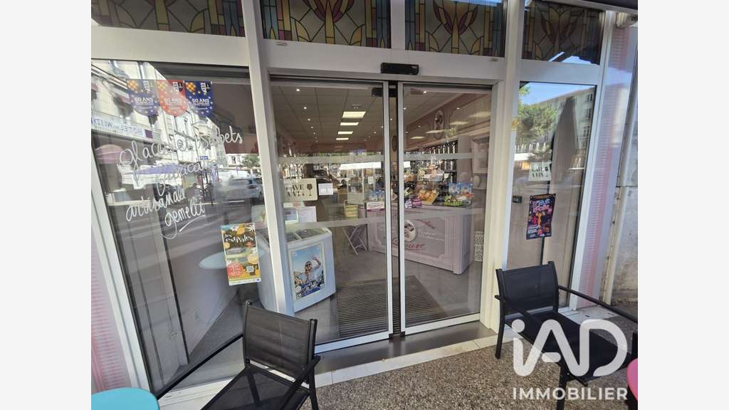 Vente commerce alimentation au centre d'Annonay