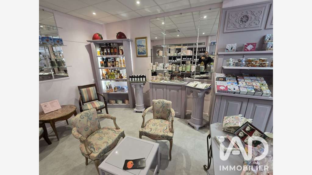 Vente commerce alimentation au centre d'Annonay
