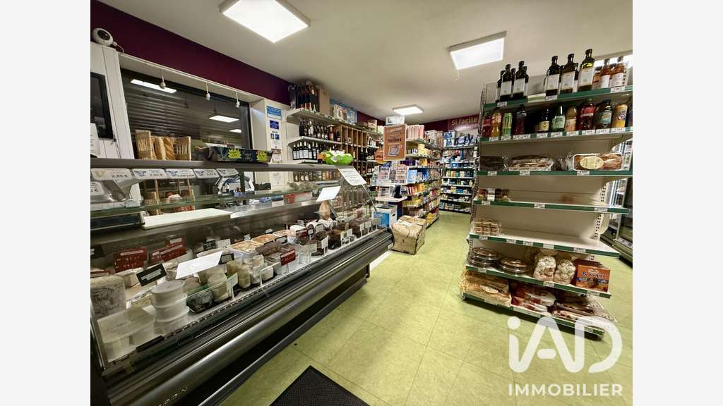 Vente FDC Alimentation de 51m² à Issy-l'Évêque
