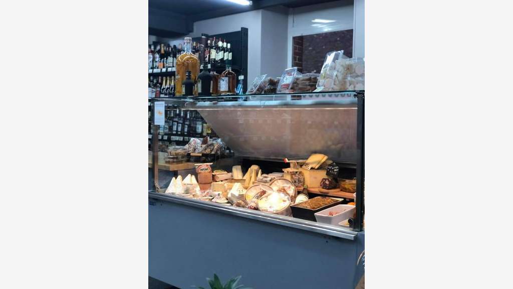 Reprise commerce alimentaire VIVAL dept Loiret