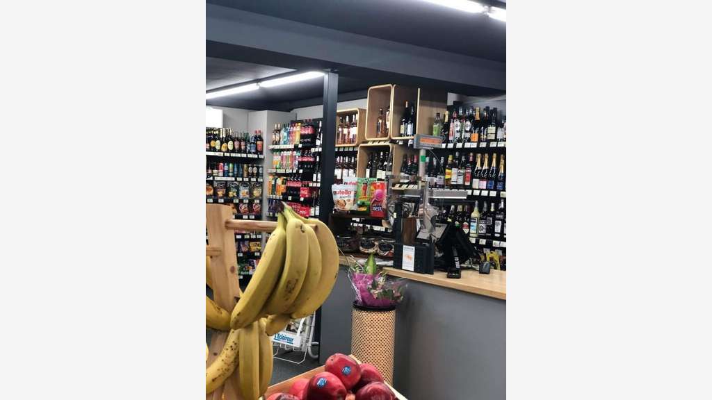 Reprise commerce alimentaire VIVAL dept Loiret