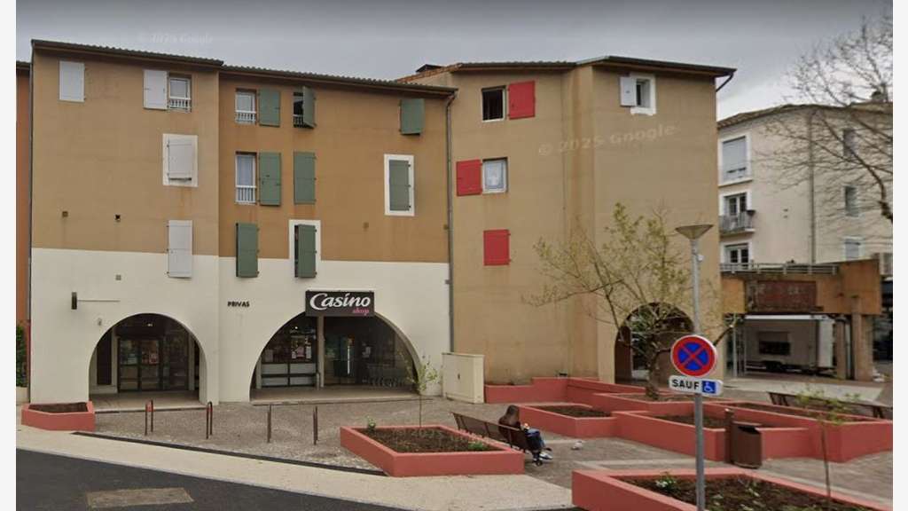Reprise FDC CASINO SHOP en charmante ville Ardèche