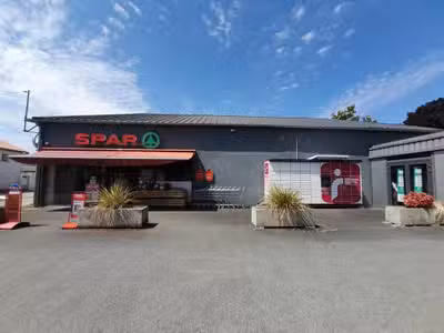 AV FDC Spar avec boucherie tradi Sauze Vaussais
