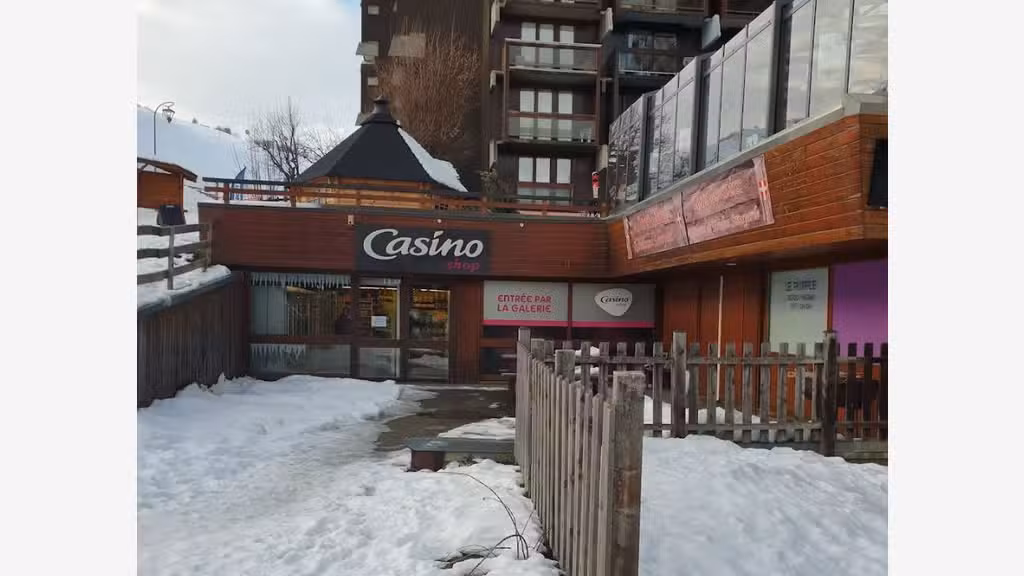 Reprise d'un FDC CASINO SHOP sur Villarembert