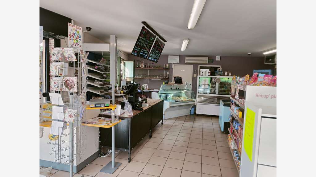 A vendre EPICERIE-TABAC-SNACK dans le Gers