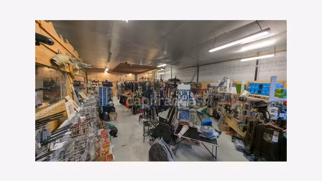 A vendre FDC armurerie chasse pêche à Falaise