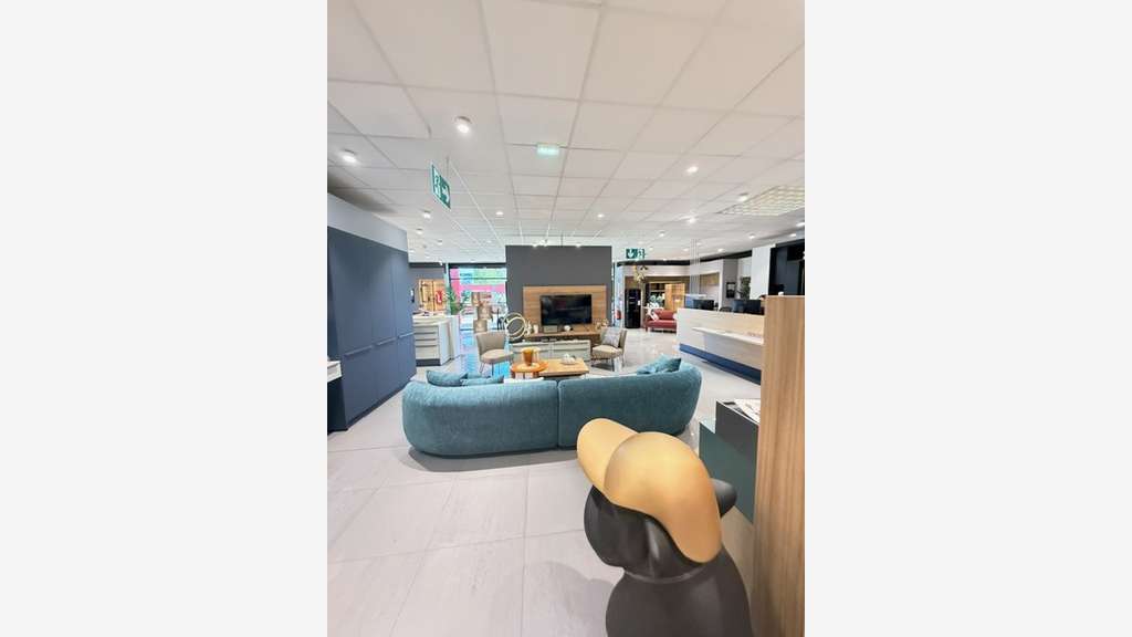 Reprise magasin Cuisine Plus et H&H Val d'Europe