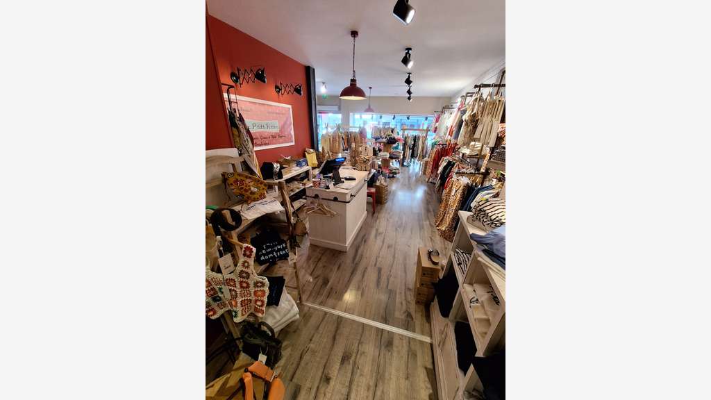 A céder boutique de prêt-à-porter sur Domfront