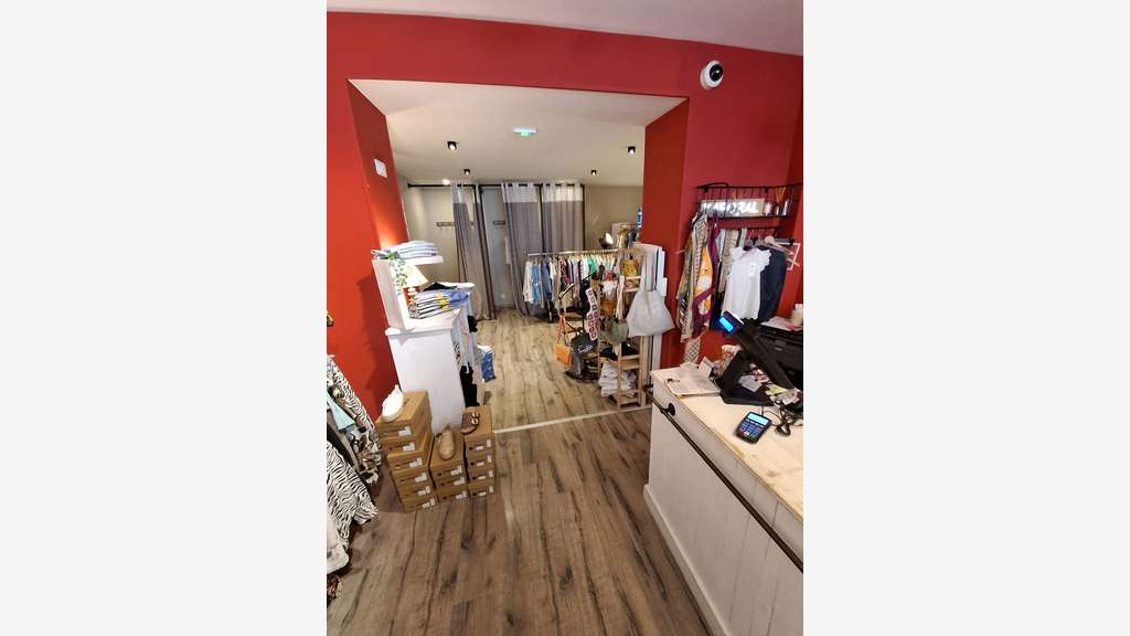 A céder boutique de prêt-à-porter sur Domfront