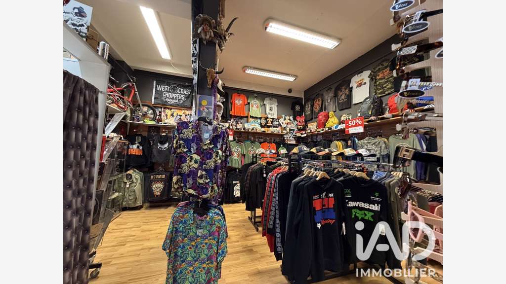 Vente FDC Habillement-textile au Cap d'Agde port