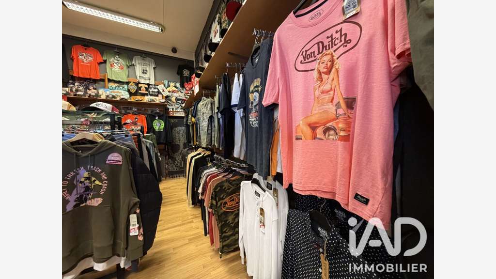 Vente FDC Habillement-textile au Cap d'Agde port