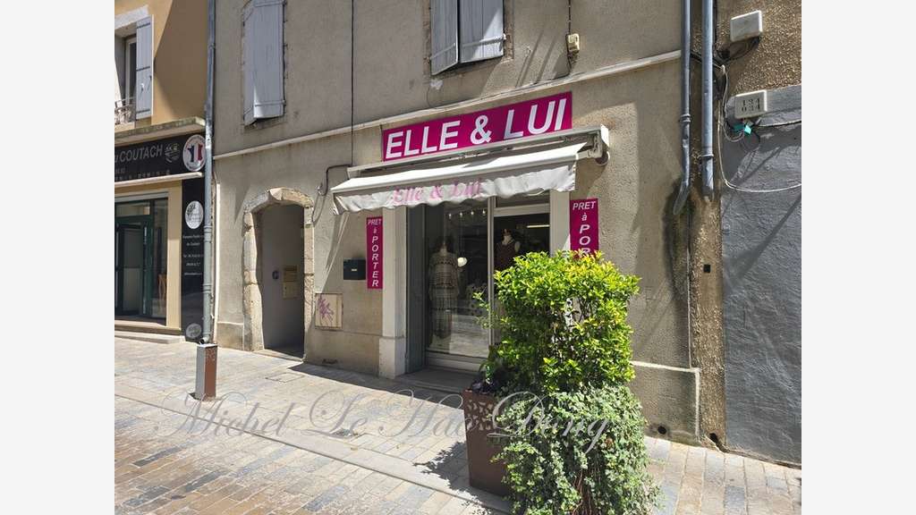 Cède boutique de prêt à porter au coeur de Quissac