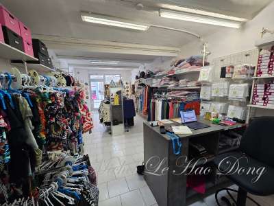 Cède boutique de prêt à porter au coeur de Quissac