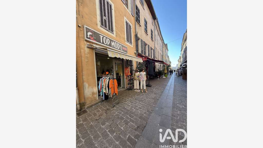 Vente FDC prêt-à-porter St-Maximin-la-Sainte-Baume