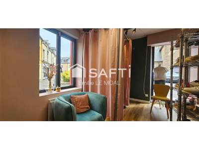 Vente Habillement - Textile à Romillé