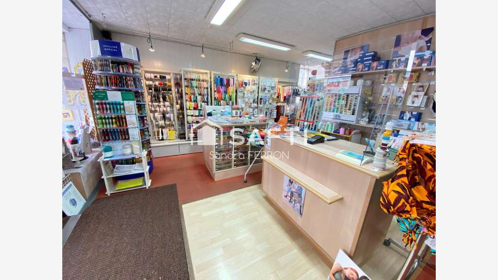 Mercerie lingerie fort potentiel St Jean d'Angély