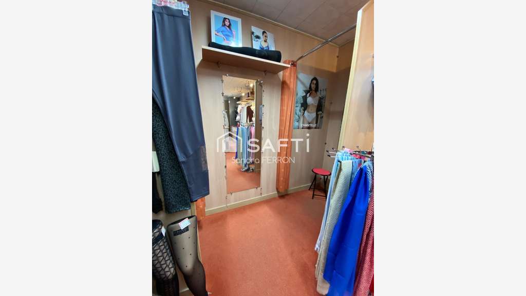 Mercerie lingerie fort potentiel St Jean d'Angély