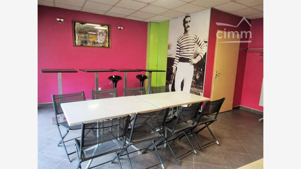 Vente mûrs + fonds de pizzeria à Aoste centre