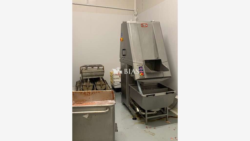 Vente murs professionnels 1350m² en Côtes d'Armor