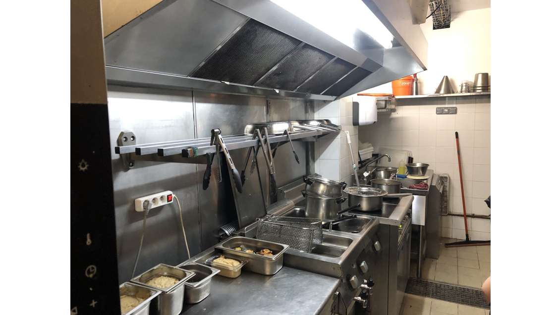 Vente restaurant licence 4 bel espace à Paris 20