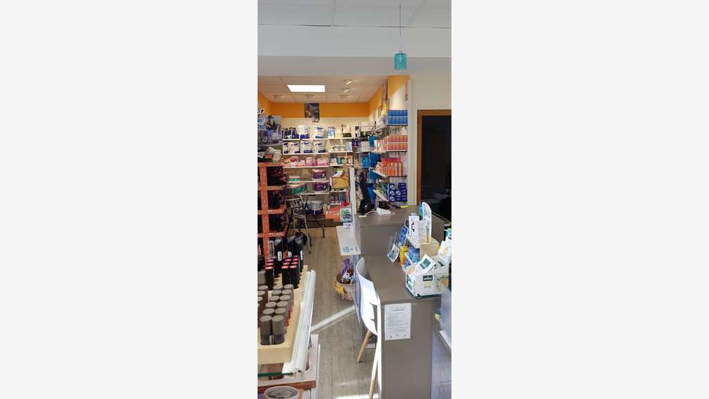 A vendre pharmacie murs et fonds en Haute Vienne