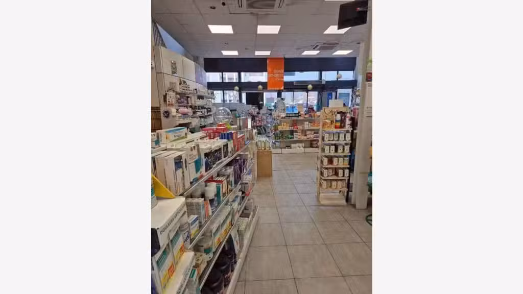 Vente pharmacie moderne axe stratégique Vaucluse