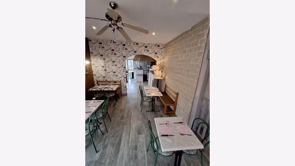 Vente pizzéria au feu de bois terrasse à Domfront