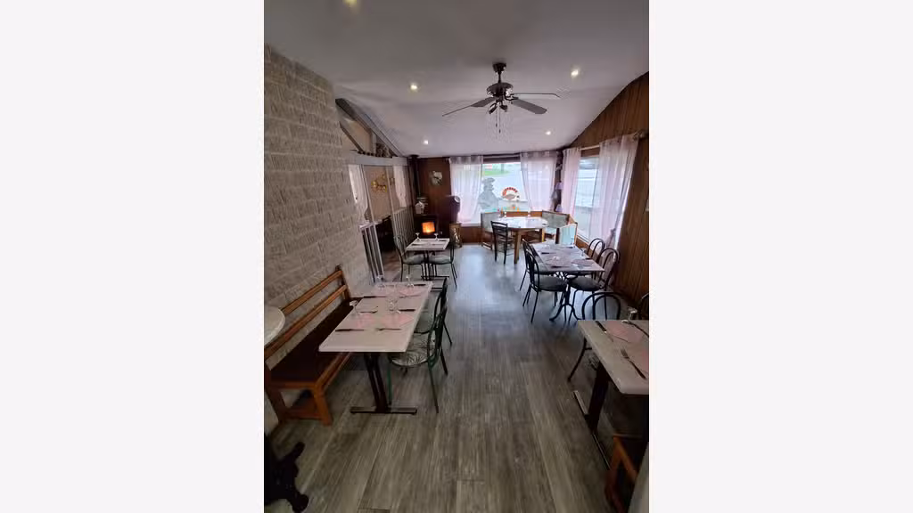Vente pizzéria au feu de bois terrasse à Domfront