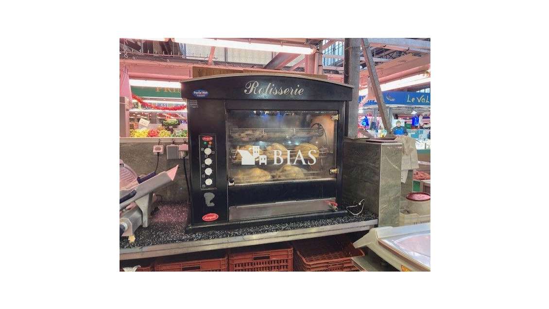 Vente charcuterie sous marché couvert 93