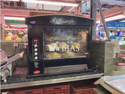 Vente charcuterie sous marché couvert 93