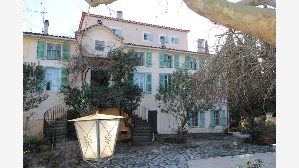 A vendre propriété viticole proche de Fréjus