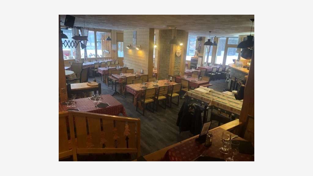 A vendre restaurant en front de neige station 73