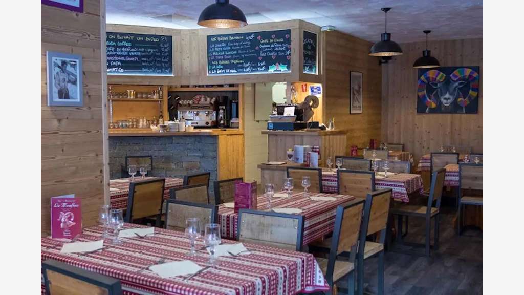 A vendre restaurant en front de neige station 73