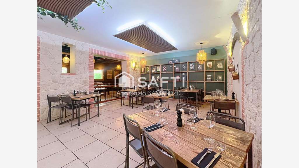 AV restaurant clé en main prêt à exploiter Albias