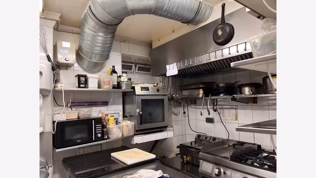 Vend restaurant d'angle 100m² à Levallois Perret