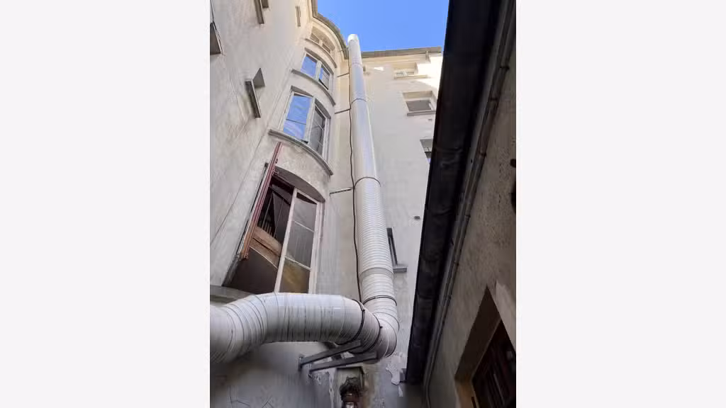 Vend restaurant d'angle 100m² à Levallois Perret