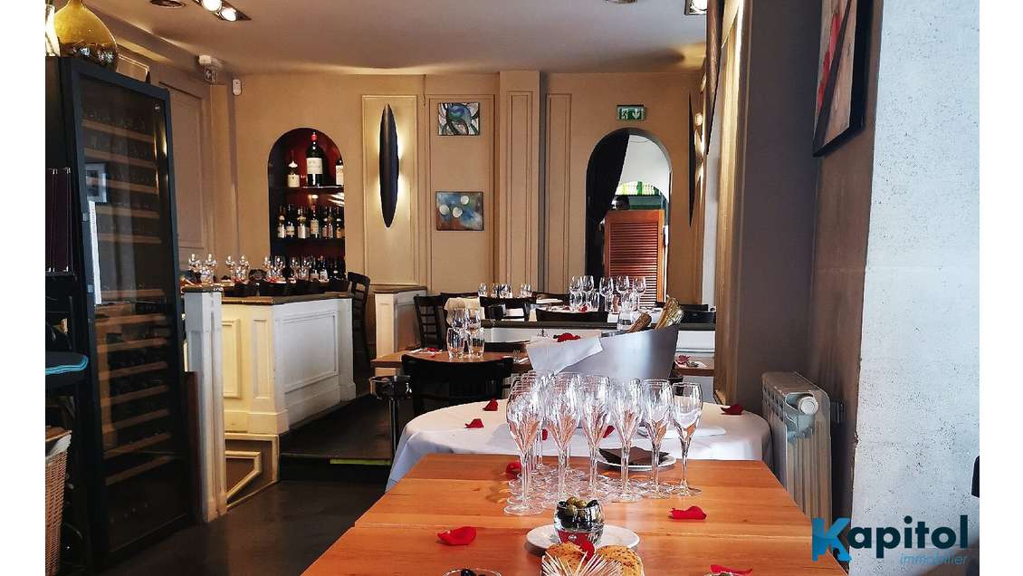 Vend restaurant d'angle 58 cvts terrasse Paris 15