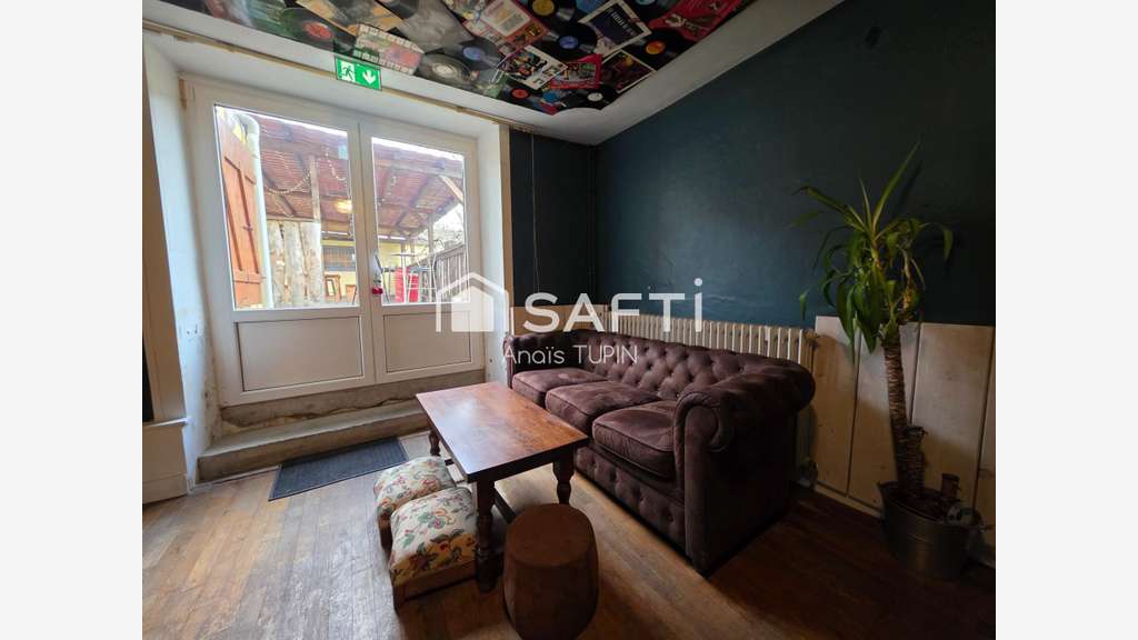 Vente restaurant 300m² à fort potentiel à Cramans