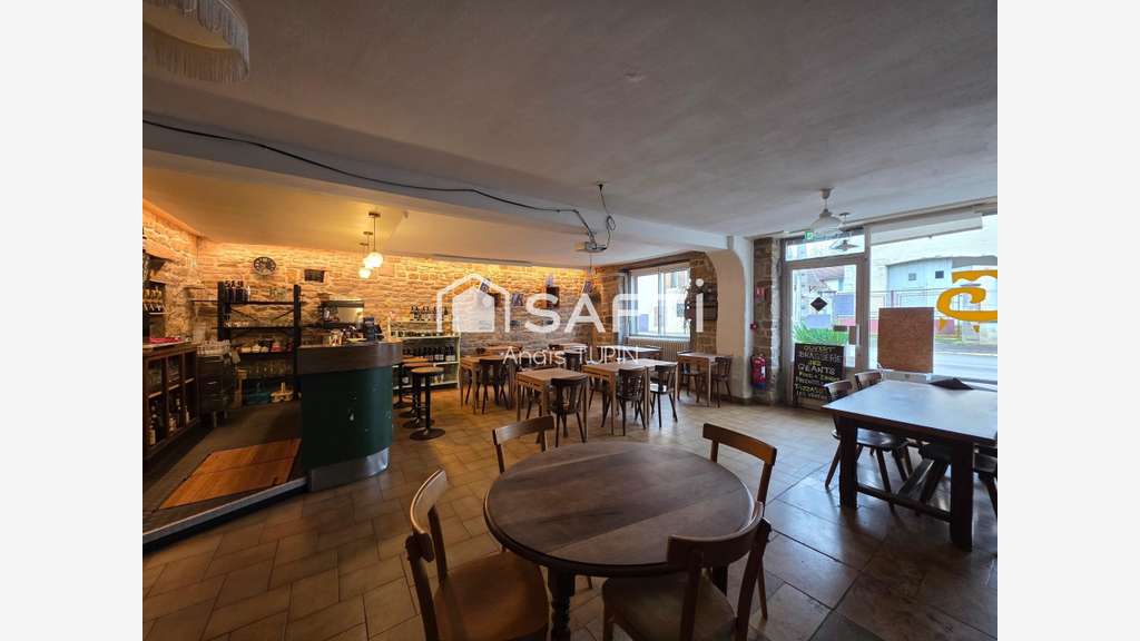 Vente restaurant 300m² à fort potentiel à Cramans