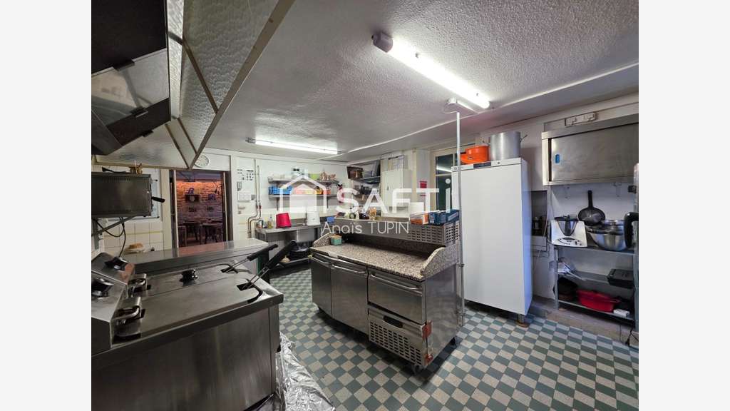 Vente restaurant 300m² à fort potentiel à Cramans