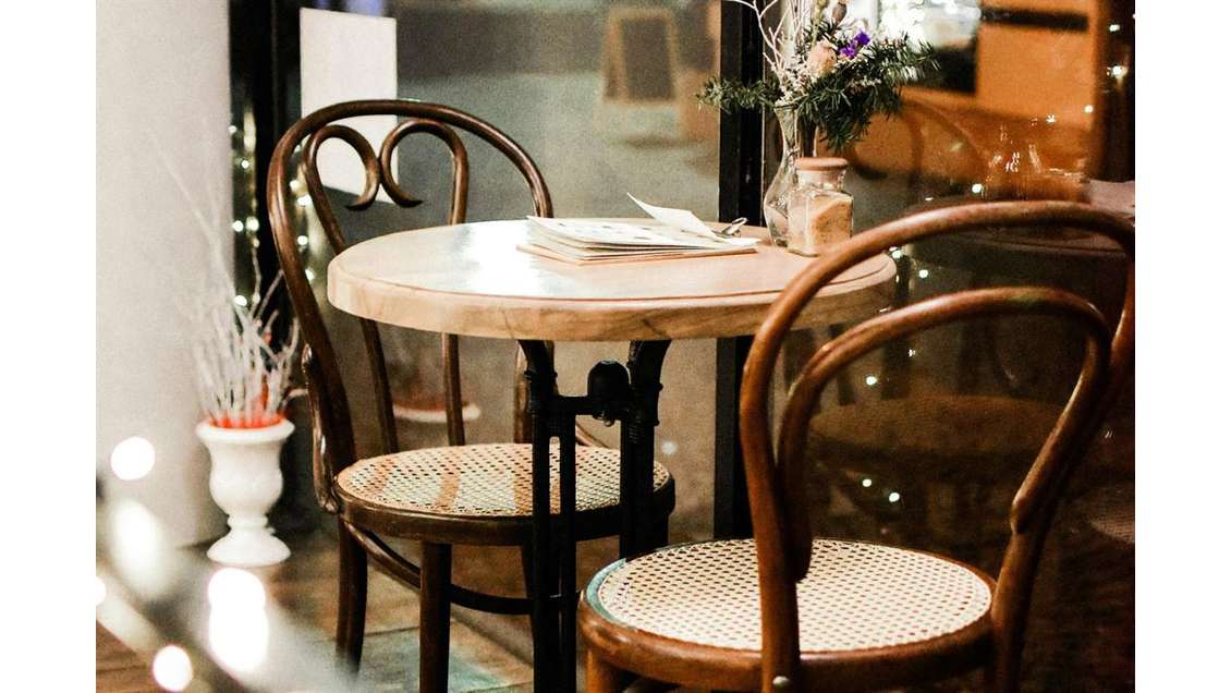 Restaurant terrasses à vendre en ville recherchée