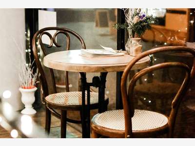 Restaurant terrasses à vendre en ville recherchée