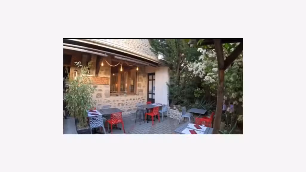 Vente restaurant licence IV à thème Ardèche verte